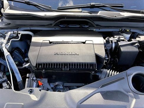 Used 2025 Honda Pilot Sport image 11