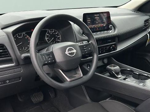 Certified 2025 Nissan Rogue S image 13