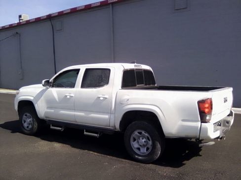 Used 2023 Toyota Tacoma SR image 12