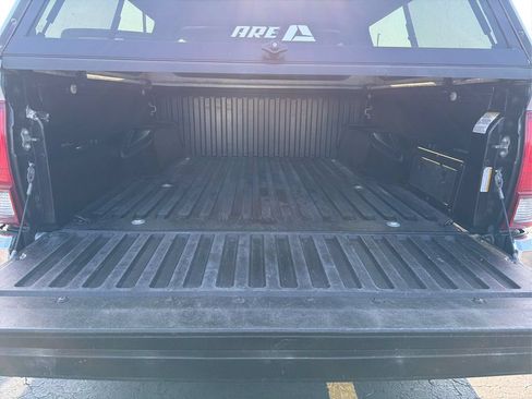 Used 2020 Toyota Tacoma SR5 AWD/4WD image 23