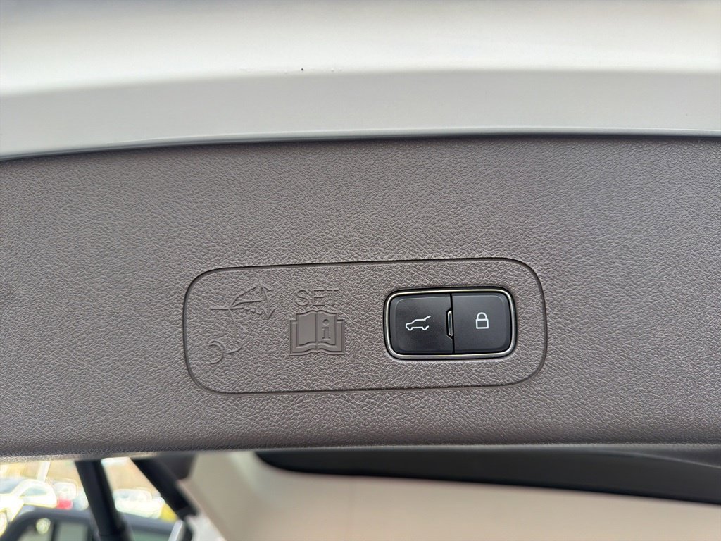 Used 2023 Lincoln Aviator Reserve w/ Equipment Group 201A AWD/4WD image 15