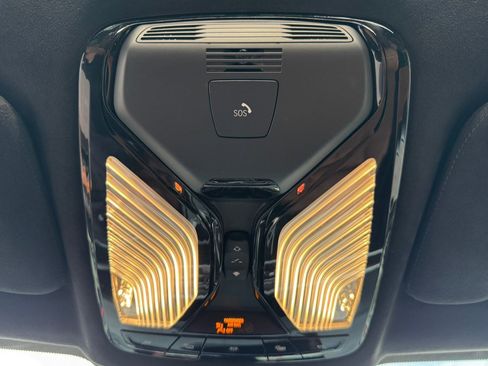 Used 2019 BMW X7 xDrive50i w/ M Sport Package AWD/4WD image 62