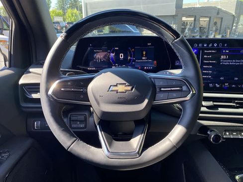Used 2026 Chevrolet Silverado EV LT AWD/4WD image 19