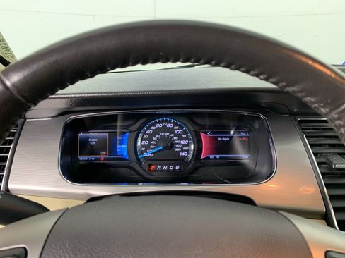 Used 2016 Ford Taurus SEL w/ Equipment Group 201A FWD image 22
