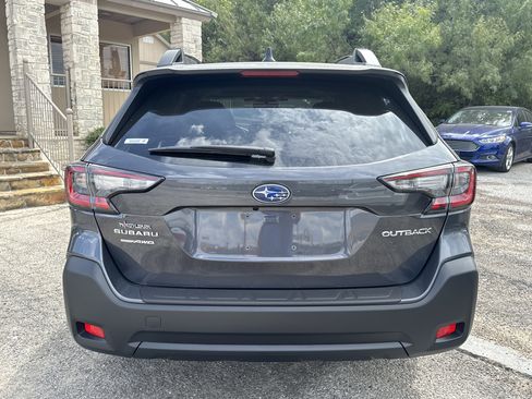 New 2025 Subaru Outback Premium image 4