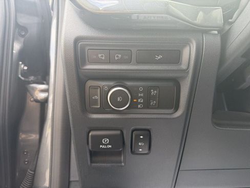 Used 2022 Ford F150 XLT w/ Equipment Group 302A High AWD/4WD image 11