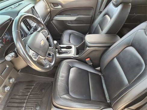 Used 2017 Chevrolet Colorado LT w/ Luxury Package, Chrome image 14