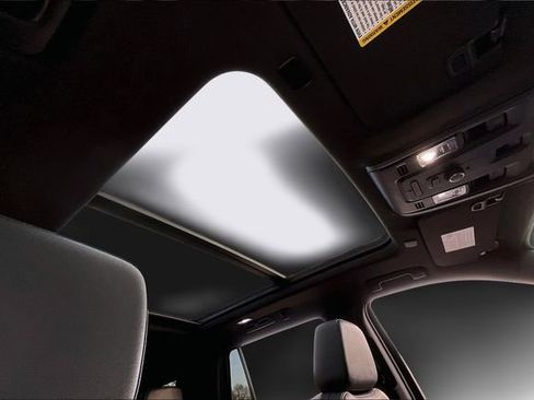 Used 2023 Chevrolet Tahoe LT image 20