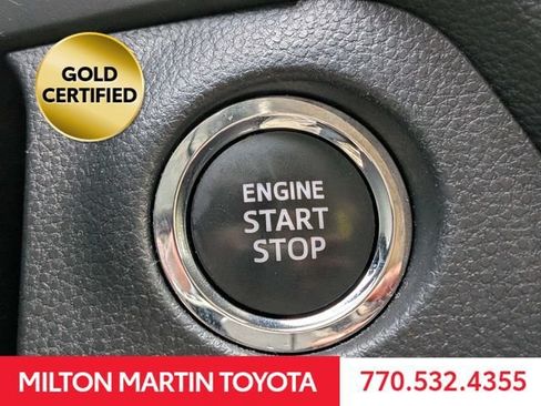 Certified 2025 Toyota RAV4 XLE FWD image 27