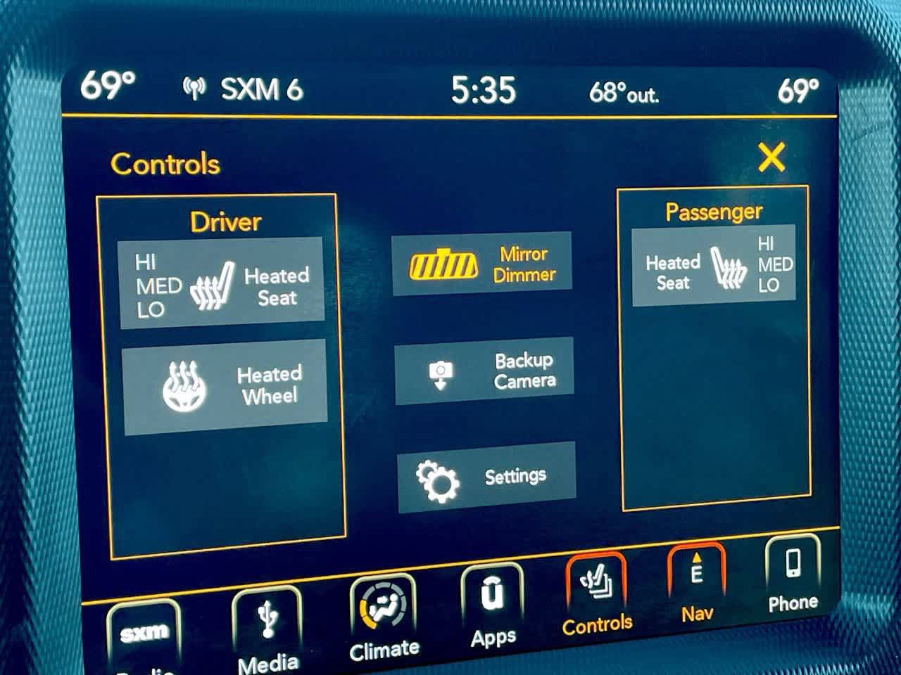 Used 2018 Jeep Wrangler Unlimited Sahara AWD/4WD image 21