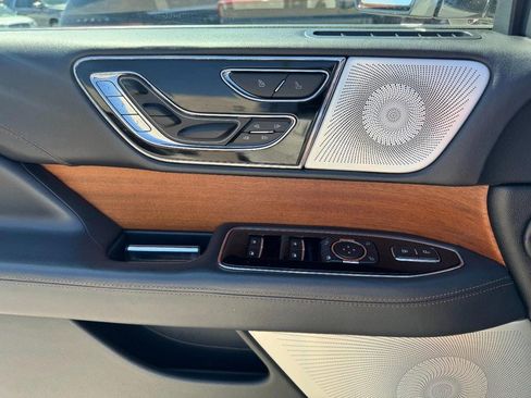 Certified 2022 Lincoln Navigator Black Label AWD/4WD image 25