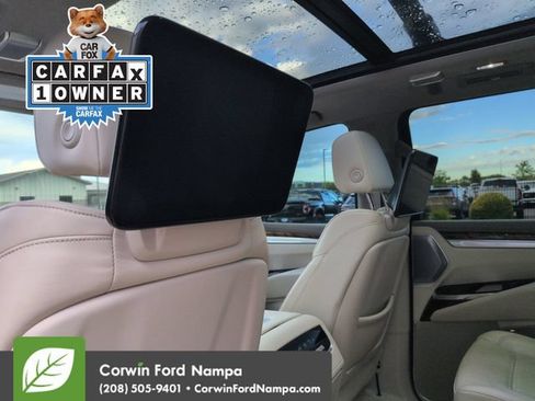 Used 2025 Cadillac Escalade ESV Sport Platinum w/ LPO, Floor Liner Package AWD/4WD image 28