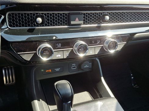 Used 2023 Honda Civic Sport image 15