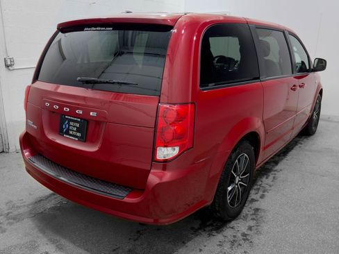 Used 2014 Dodge Grand Caravan SXT image 7