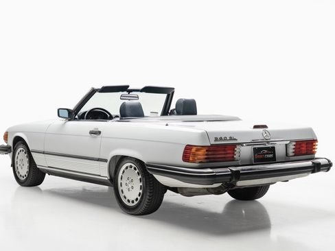 Used 1988 Mercedes-Benz 560 SL image 10