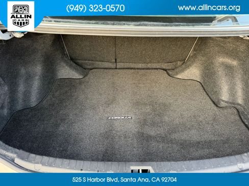 Used 2013 Toyota Corolla LE FWD image 16