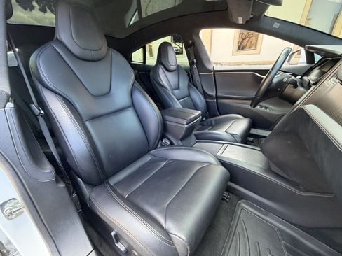 Used 2018 Tesla Model S 100D AWD/4WD image 22