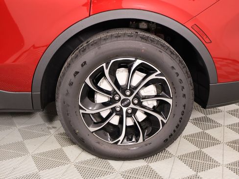 New 2026 Lincoln Nautilus Premier AWD/4WD image 18