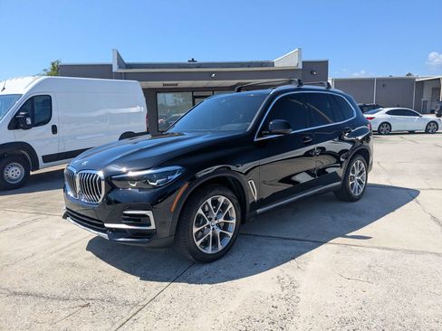 Used 2023 BMW X5 xDrive40i w/ Premium Package AWD/4WD image 8