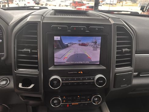 Used 2020 Ford Expedition XLT w/ Equipment Group 202A image 12
