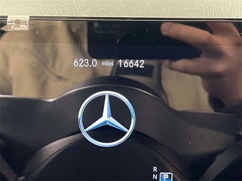 Certified 2022 Mercedes-Benz GLB 250 4MATIC image 27