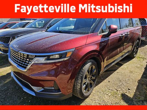 Used 2024 Kia Carnival SX image 8