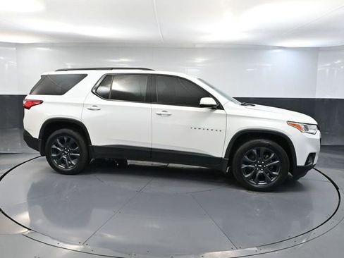 Used 2019 Chevrolet Traverse RS w/ LPO, Floor Liner Package image 3