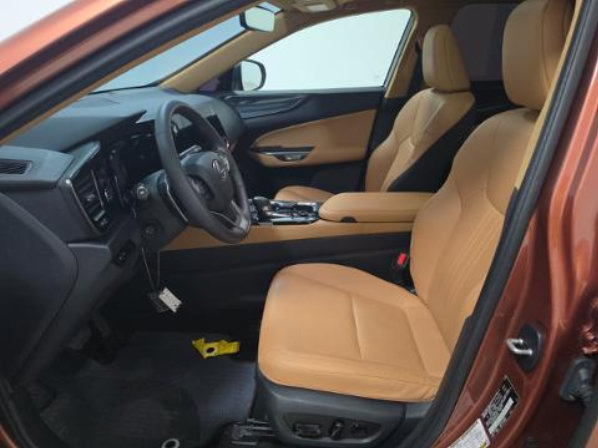 Used 2025 Lexus NX 250 FWD w/ Accessory Package (K3) image 4