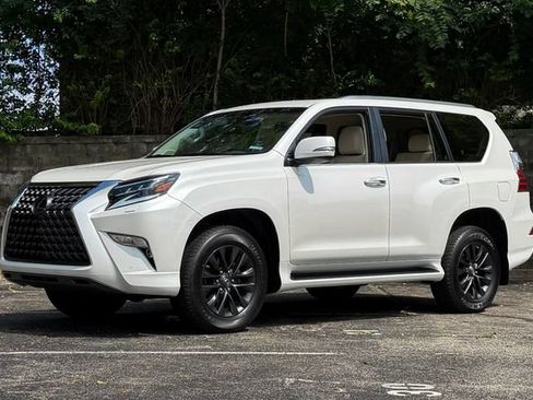 Certified 2023 Lexus GX 460 Premium AWD/4WD image 10