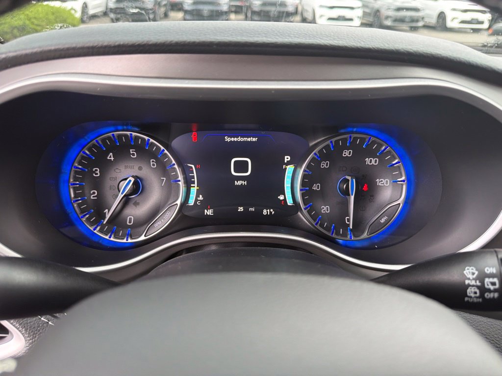 New 2027 Chrysler Pacifica Select AWD/4WD image 22
