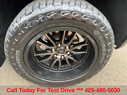 Used 2021 Chevrolet Silverado 1500 LT Trail Boss w/ Convenience Package II AWD/4WD image 14