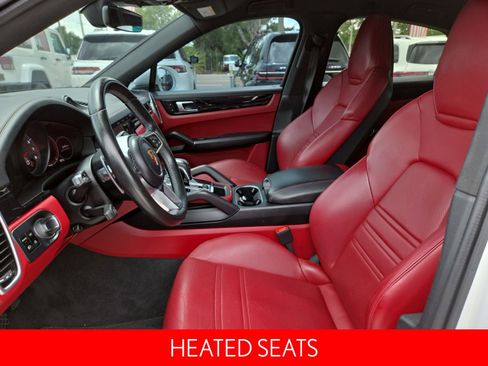 Used 2021 Porsche Cayenne Coupe w/ Assistance Package AWD/4WD image 15