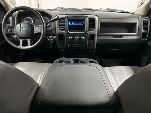 Used 2014 RAM 3500 Tradesman w/ Chrome Appearance Group image 25