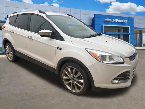 Used 2015 Ford Escape SE w/ SE Chrome Package FWD image 1