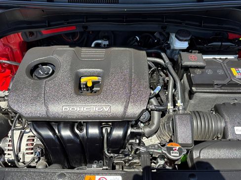 Used 2025 Kia Soul LX w/ LX Technology Package FWD image 32