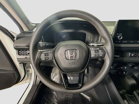 Used 2023 Honda Accord EX image 13