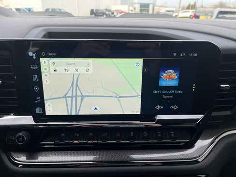 Used 2025 Chevrolet Silverado 1500 ZR2 w/ Technology Package image 29