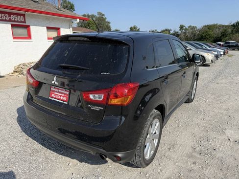 Used 2015 Mitsubishi Outlander Sport SE AWD/4WD image 3