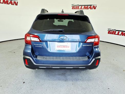Used 2019 Subaru Outback 2.5i Limited w/ Popular Package #2 AWD/4WD image 9