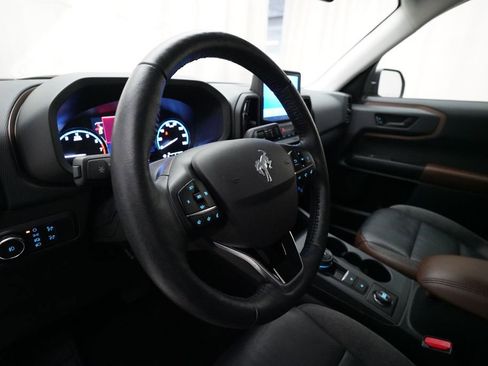 Used 2021 Ford Bronco Sport Outer Banks w/ Outer Banks Package (96D) image 9