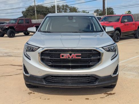 Used 2020 GMC Terrain SLE image 2