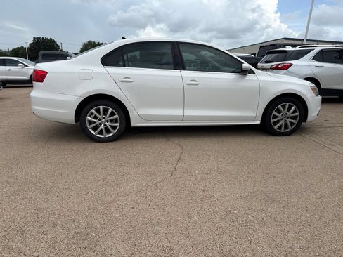 Used 2013 Volkswagen Jetta SE FWD image 8