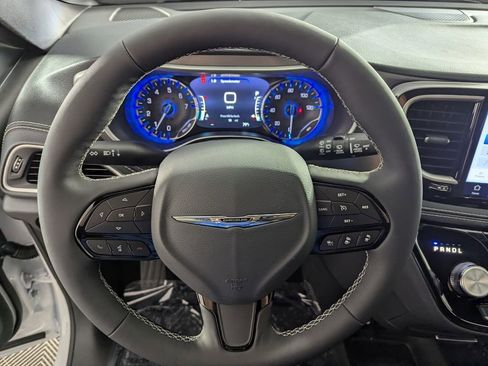 New 2026 Chrysler Pacifica Select w/ S Appearance Package image 19