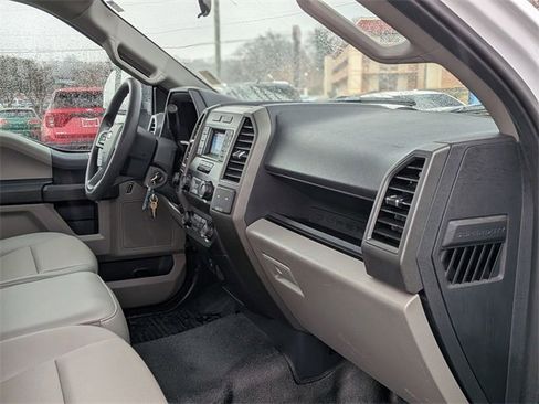 Used 2022 Ford F250 XL w/ Power Equipment Group image 30