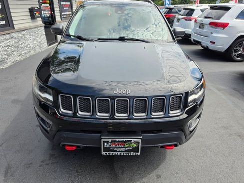 Used 2017 Jeep Compass Trailhawk w/ Leather Interior Group AWD/4WD image 6