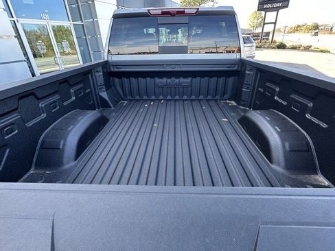 New 2026 GMC Sierra 2500 SLT image 7
