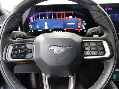 Used 2025 Ford Mustang GT Premium RWD image 27