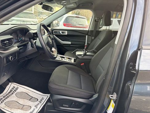 Used 2023 Ford Explorer XLT w/ Class IV Trailer Tow Package image 11