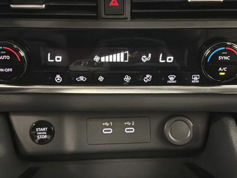 Used 2025 Nissan Rogue SV w/ SV Premium Package AWD/4WD image 18