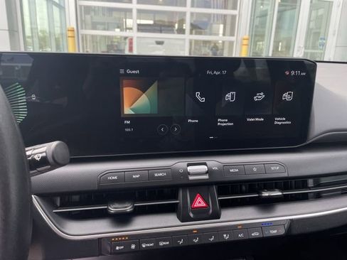 Used 2025 Kia K4 FWD image 22